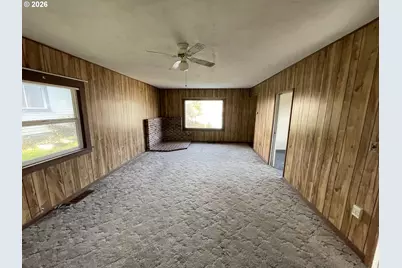 280 W Center St, Heppner, OR 97836 - Photo 4