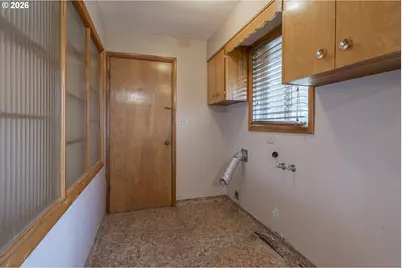 2450 Edgewood Ave NE, Salem, OR 97301 - Photo 10