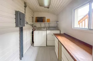 1118 SE Washington Ave, Roseburg, OR 97470 - Photo 16