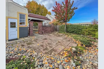 1118 SE Washington Ave, Roseburg, OR 97470 - Photo 42