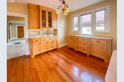 1118 SE Washington Ave, Roseburg, OR 97470 - Photo 10