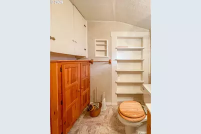 1118 SE Washington Ave, Roseburg, OR 97470 - Photo 18