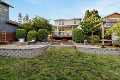 213 NE Cherry St, White Salmon, WA 98672 - Photo 34