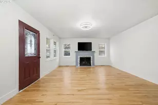 648 NE Stafford St, Portland, OR 97211 - Photo 8