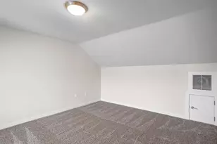 10843 E Burnside St, Portland, OR 97216 - Photo 28