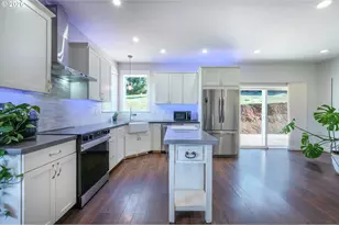 85059 Territorial Hwy, Eugene, OR 97402 - Photo 10