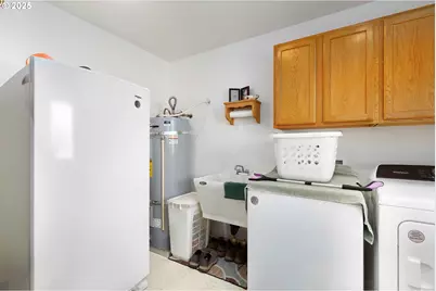 178 Dovetail Ln, Sutherlin, OR 97479 - Photo 16