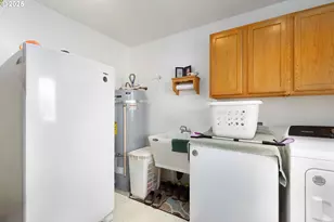 178 Dovetail Ln, Sutherlin, OR 97479 - Photo 16