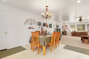 178 Dovetail Ln, Sutherlin, OR 97479 - Photo 10