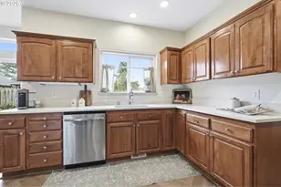 641 Mary Dr, Molalla, OR 97038 - Photo 14