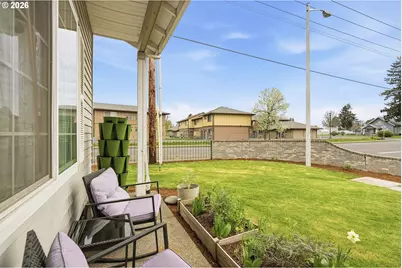 641 Mary Dr, Molalla, OR 97038 - Photo 4