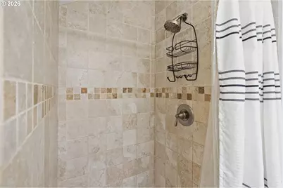 2165 NW Everett St, Portland, OR 97210 - Photo 22