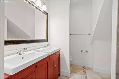 2165 NW Everett St, Portland, OR 97210 - Photo 20