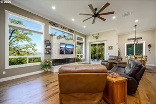 225 Summit Ridge Ln, Roseburg, OR 97471 - Photo 6