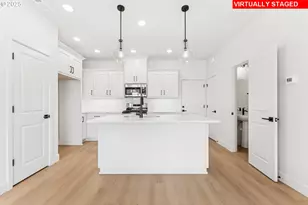 8644 SE Crescent Dr, Hillsboro, OR 97123 - Photo 4