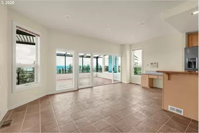 9101 NE Cliff St, Portland, OR 97220 - Photo 16
