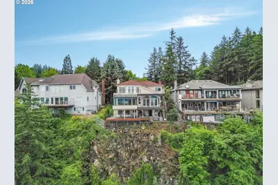 9101 NE Cliff St, Portland, OR 97220 - Photo 4