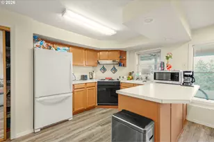 9101 NE Cliff St, Portland, OR 97220 - Photo 34
