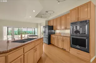 9101 NE Cliff St, Portland, OR 97220 - Photo 16