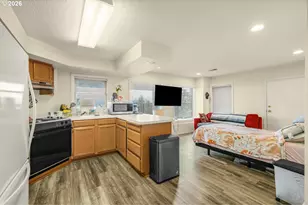 9101 NE Cliff St, Portland, OR 97220 - Photo 32