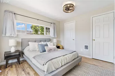 9221 SE Gladstone St, Portland, OR 97266 - Photo 22