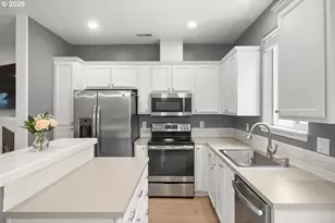 9235 SW Tanoak Ln, Tualatin, OR 97062 - Photo 10