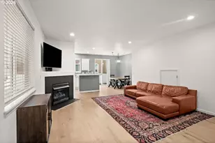 9235 SW Tanoak Ln, Tualatin, OR 97062 - Photo 6