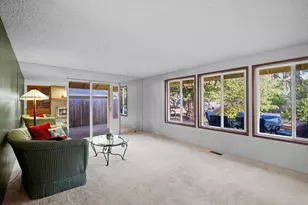 19330 SW Clarion Ct, Beaverton, OR 97003 - Photo 8