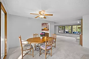 19330 SW Clarion Ct, Beaverton, OR 97003 - Photo 4