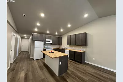 1268 SW 12th St, Pendleton, OR 97801 - Photo 8