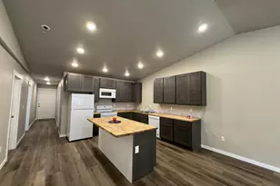 1268 SW 12th St, Pendleton, OR 97801 - Photo 8