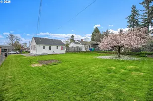 3645 NE 116th Ave, Portland, OR 97220 - Photo 26