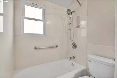 3645 NE 116th Ave, Portland, OR 97220 - Photo 18