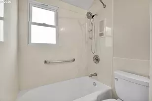 3645 NE 116th Ave, Portland, OR 97220 - Photo 18