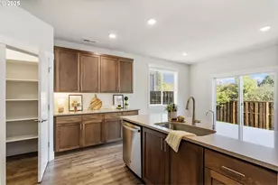 18246 SW Silvertip St, Beaverton, OR 97007 - Photo 16