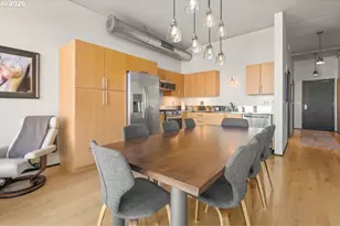 420 NW 11th Ave, Portland, OR 97209 - Photo 8