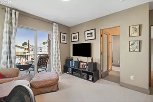 18525 NE Marine Dr, Portland, OR 97230 - Photo 38