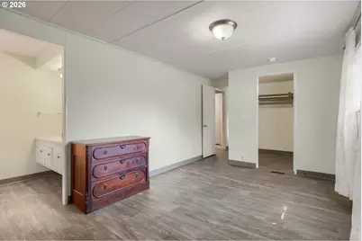 11728 SW Royal Villa Dr, Tigard, OR 97224 - Photo 12