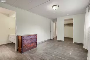 11728 SW Royal Villa Dr, Tigard, OR 97224 - Photo 12