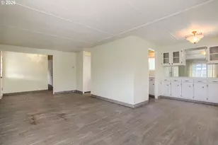 11728 SW Royal Villa Dr, Tigard, OR 97224 - Photo 8