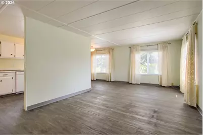 11728 SW Royal Villa Dr, Tigard, OR 97224 - Photo 6