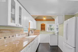 3219 SE 174th Ave, Portland, OR 97236 - Photo 8