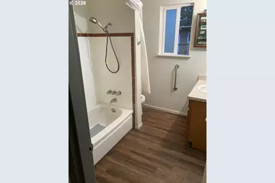 1260 10th St #6, Florence, OR 97439 - Photo 18