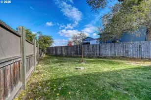 20 NE Nelson Dr, Pendleton, OR 97801 - Photo 30