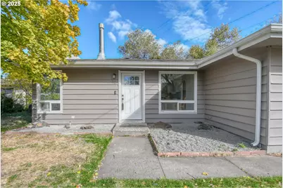 20 NE Nelson Dr, Pendleton, OR 97801 - Photo 2