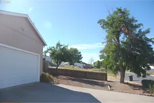 1585 Cottonwood St, Arlington, OR 97812 - Photo 30