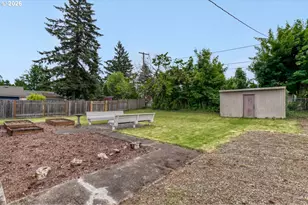18850 NE Holladay St, Portland, OR 97230 - Photo 24