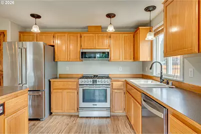 16413 NE 81st St, Vancouver, WA 98682 - Photo 8