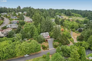 1075 SE Spruce Way, Newport, OR 97365 - Photo 4