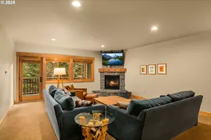 31252 E Collins Lake Rd, Government Camp, OR 97028 - Photo 20